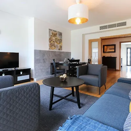 Expo Premium By Homing Apartment *